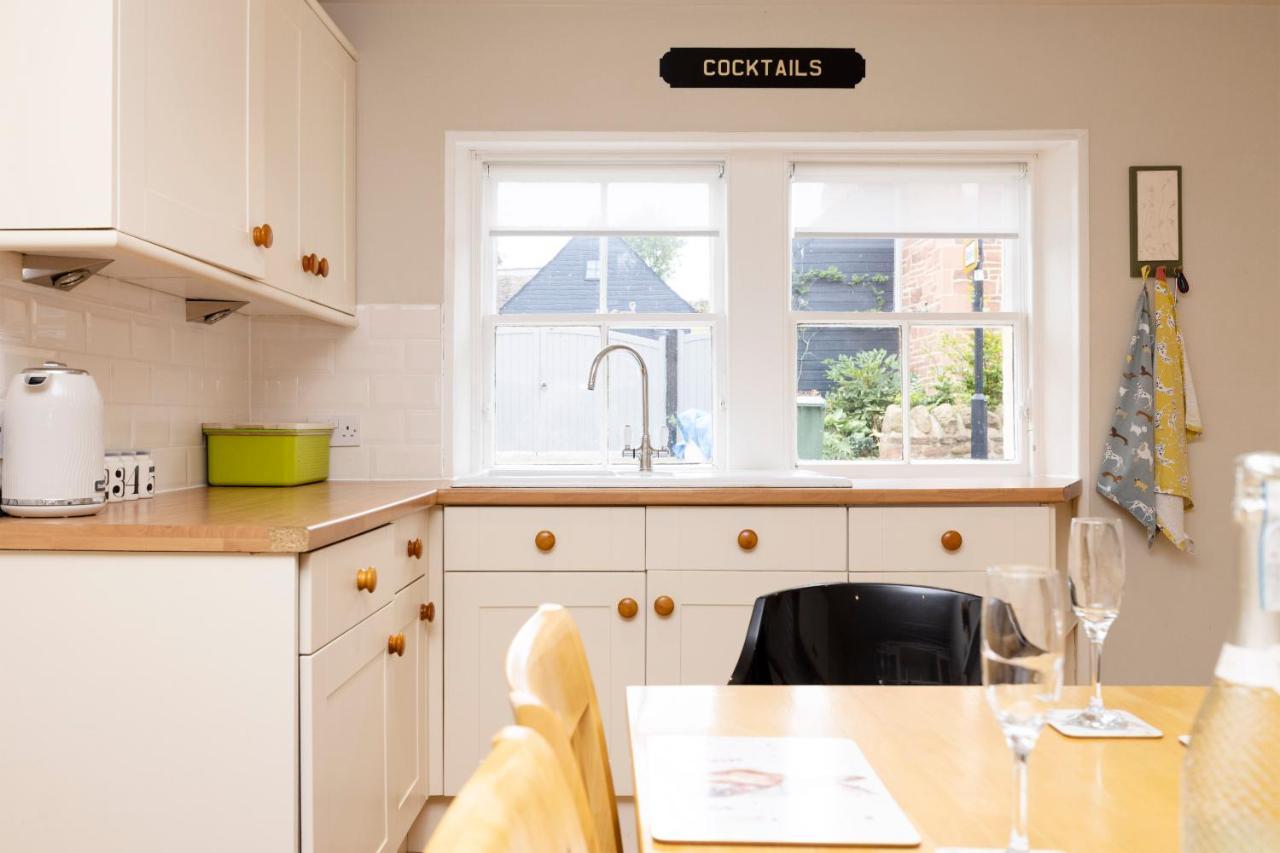 2 Bed Haywood Cottage With Garden Stenton Exterior photo