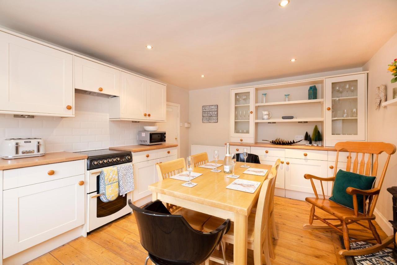2 Bed Haywood Cottage With Garden Stenton Exterior photo