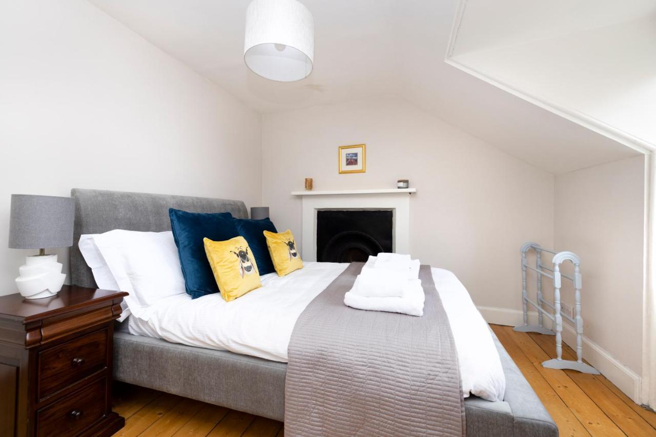 2 Bed Haywood Cottage With Garden Stenton Exterior photo