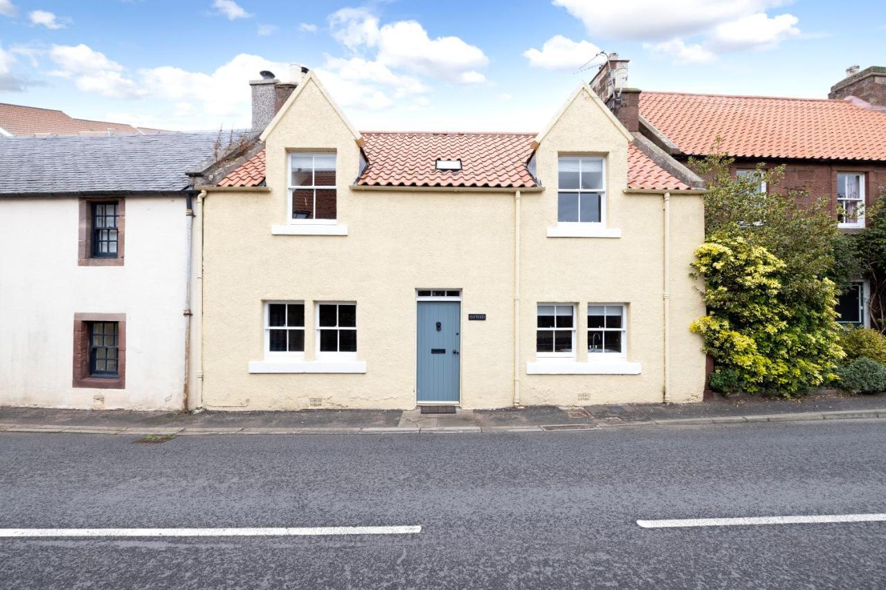 2 Bed Haywood Cottage With Garden Stenton Exterior photo